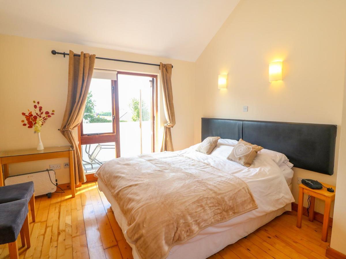 Villa 44 Youghal Extérieur photo